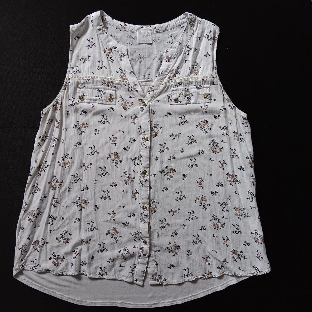 Sirenlily Maternity Top Women 1X White Excellent Floral Button Down Lace Trim